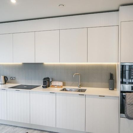 Coppermaker Square In Stratford Aparthotel Londen Buitenkant foto