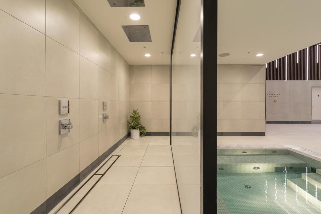 Coppermaker Square In Stratford Aparthotel Londen Buitenkant foto