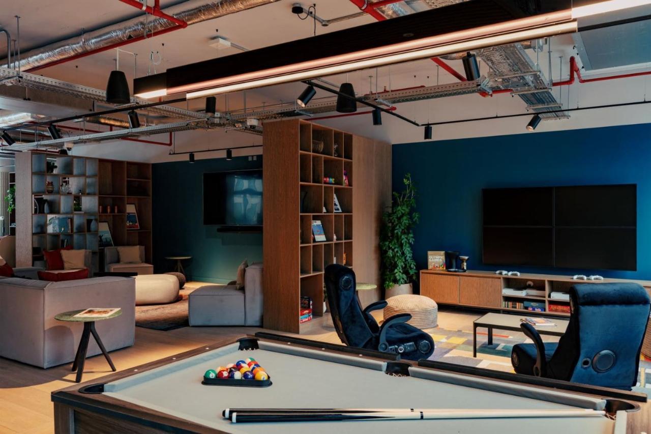 Coppermaker Square In Stratford Aparthotel Londen Buitenkant foto