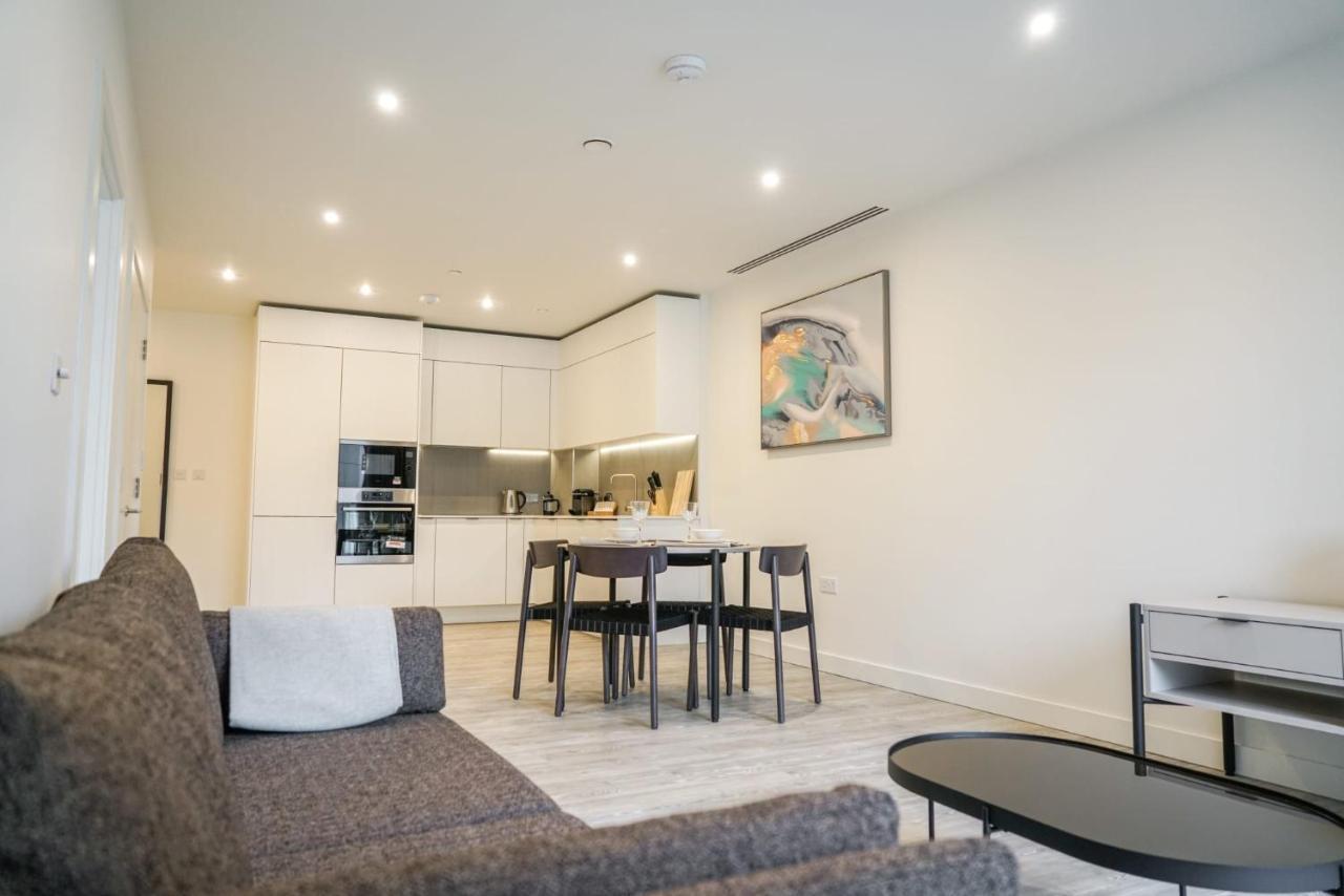 Coppermaker Square In Stratford Aparthotel Londen Buitenkant foto