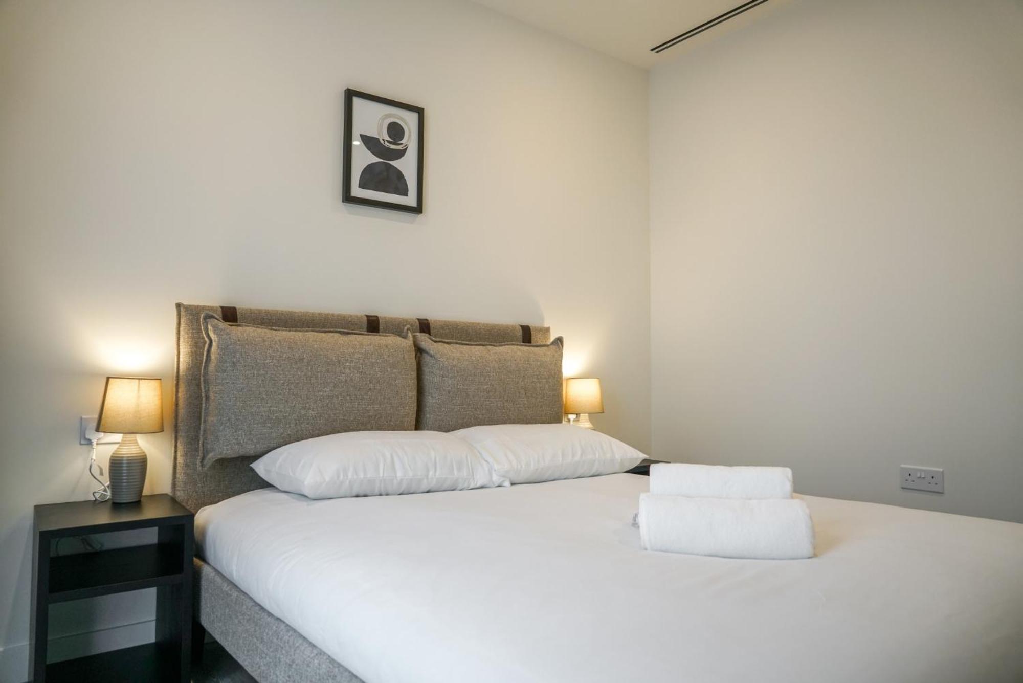 Coppermaker Square In Stratford Aparthotel Londen Buitenkant foto