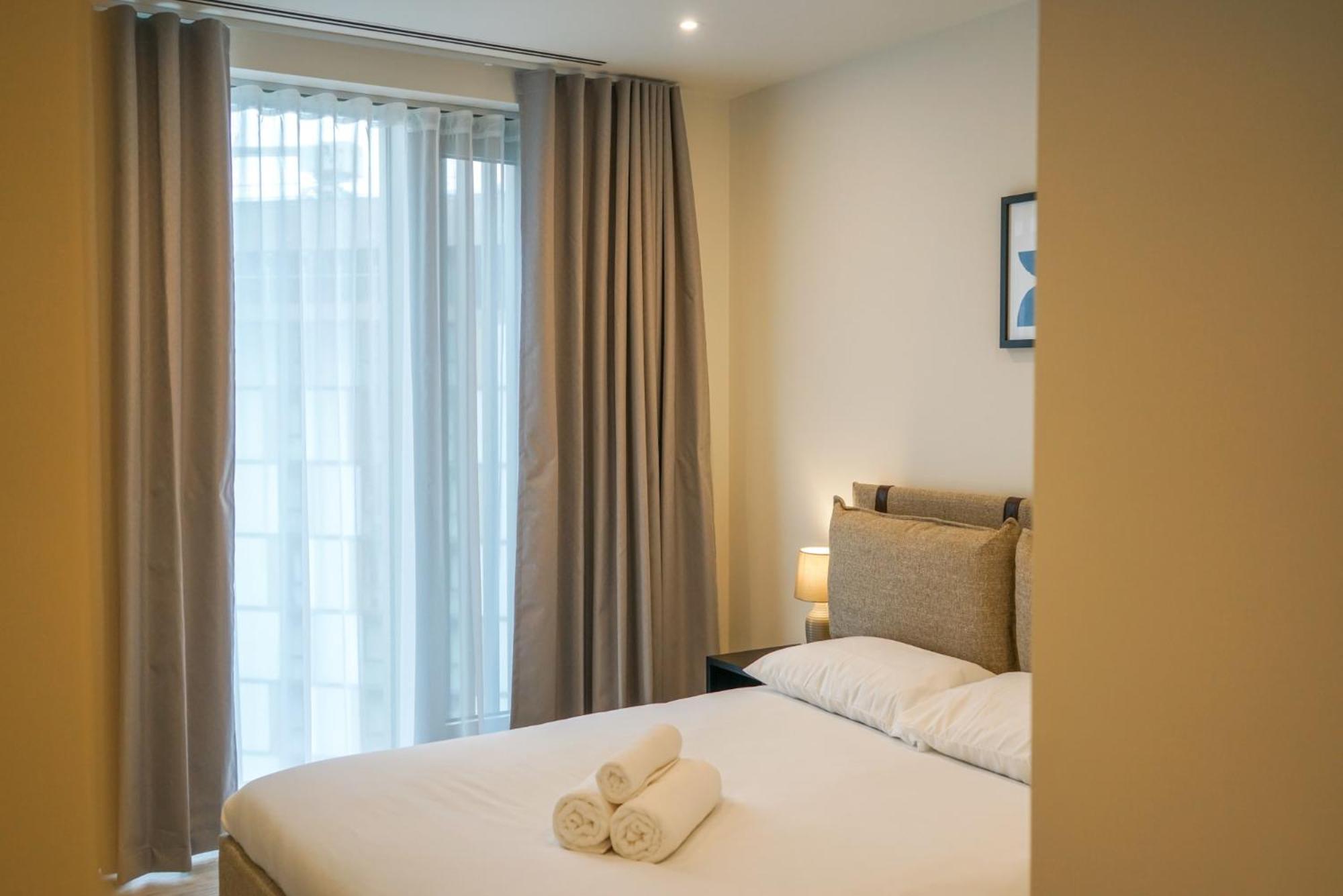Coppermaker Square In Stratford Aparthotel Londen Buitenkant foto