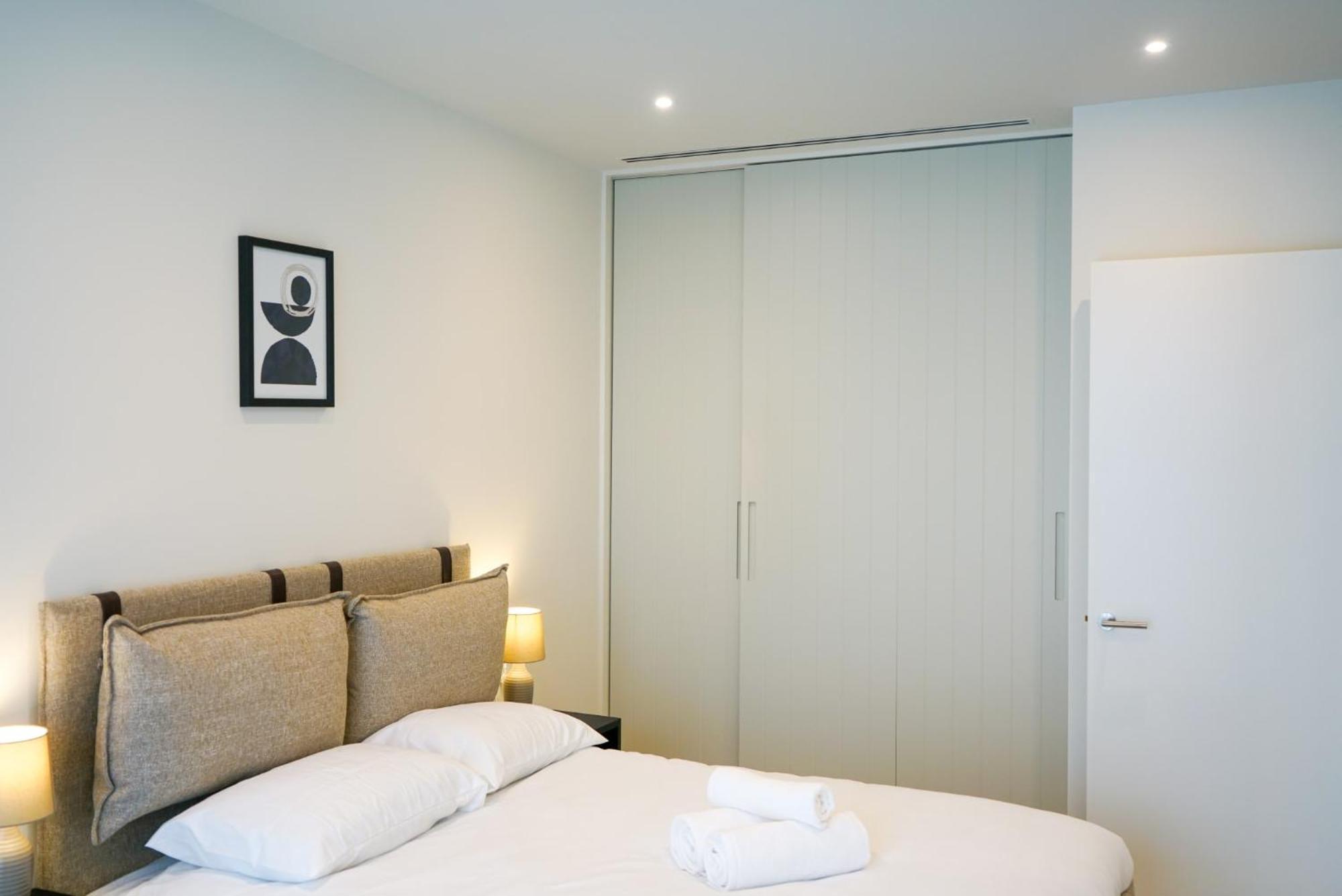 Coppermaker Square In Stratford Aparthotel Londen Buitenkant foto