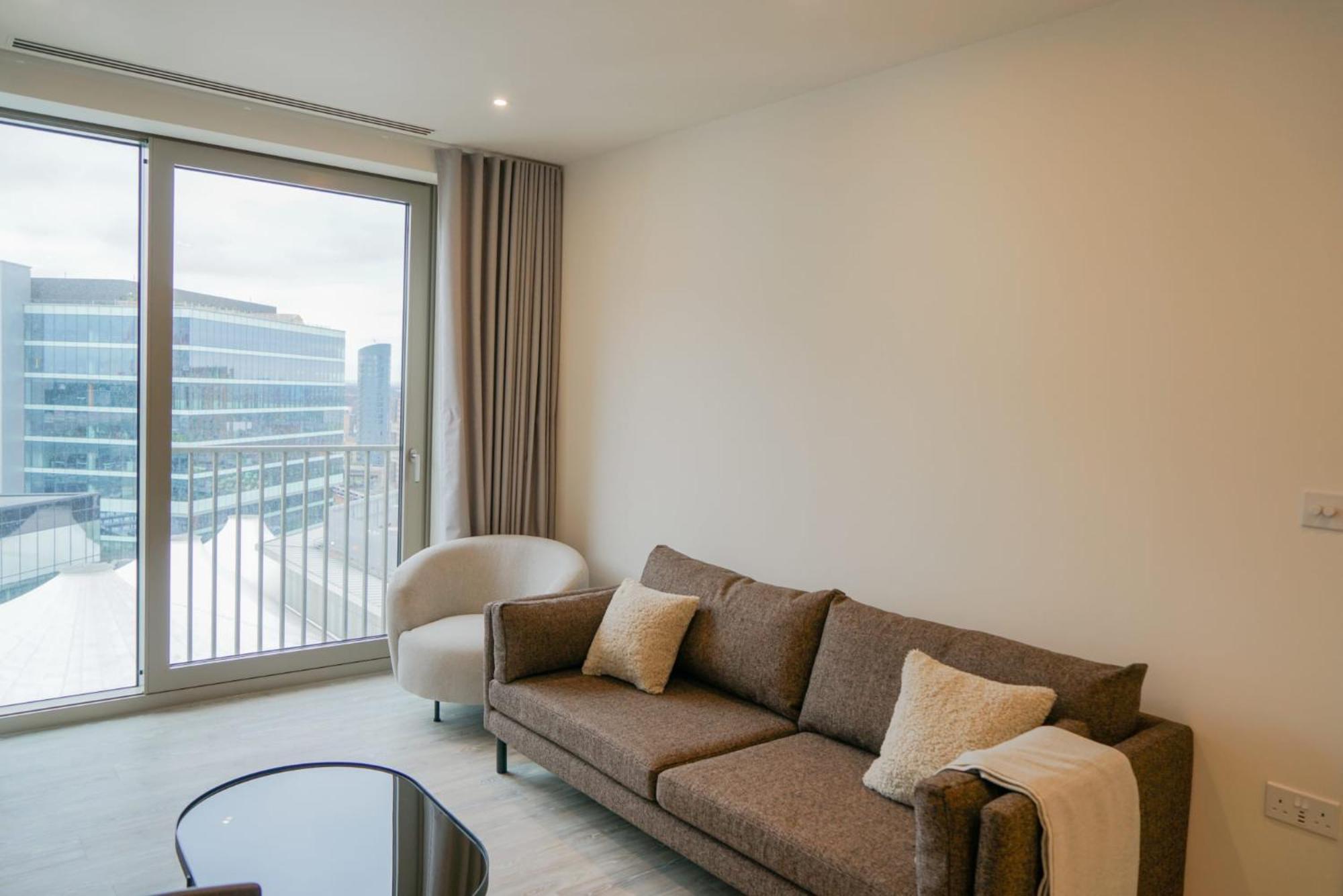 Coppermaker Square In Stratford Aparthotel Londen Buitenkant foto