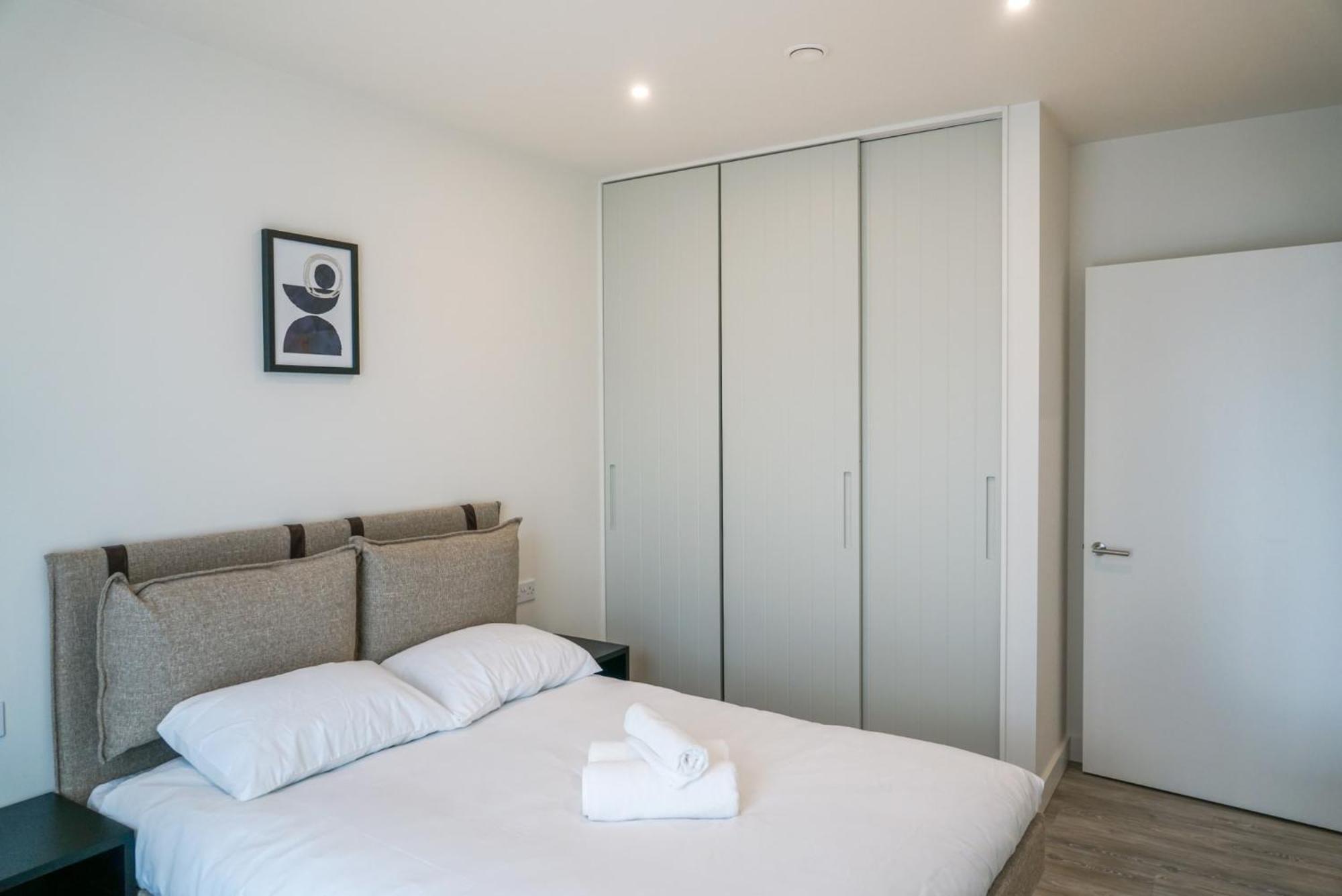 Coppermaker Square In Stratford Aparthotel Londen Buitenkant foto