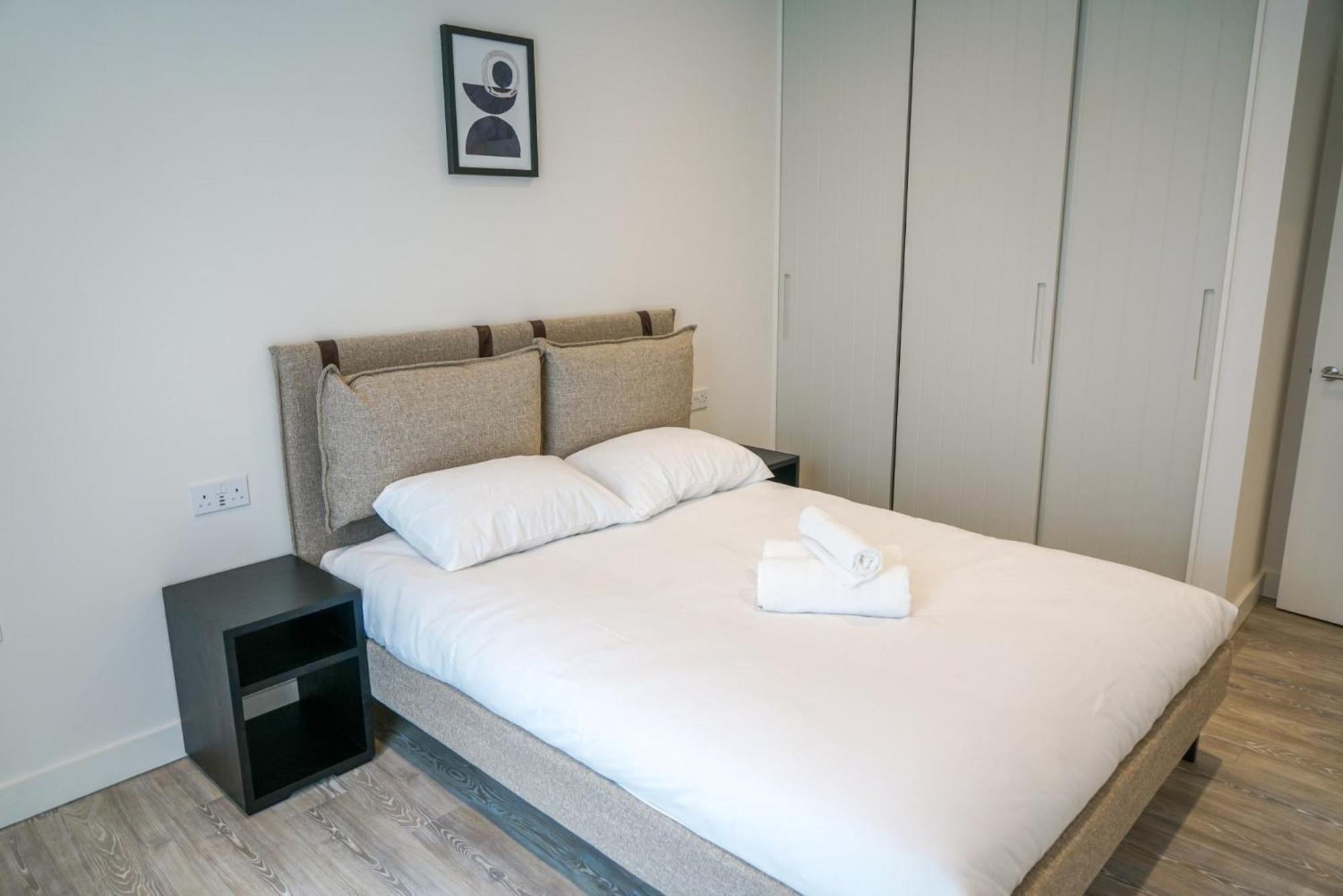 Coppermaker Square In Stratford Aparthotel Londen Buitenkant foto