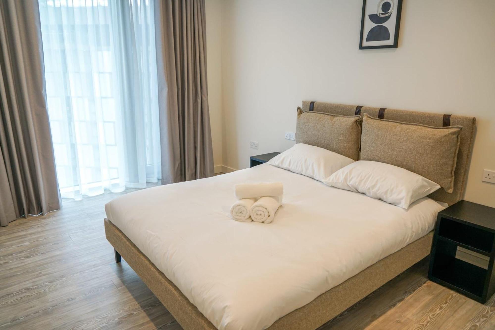 Coppermaker Square In Stratford Aparthotel Londen Buitenkant foto